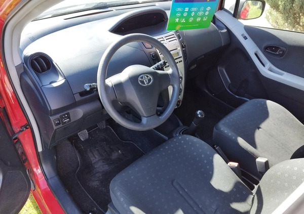Toyota Yaris cena 14900 przebieg: 191000, rok produkcji 2008 z Ślesin małe 22